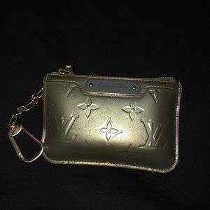 Luis Vuitton card holder